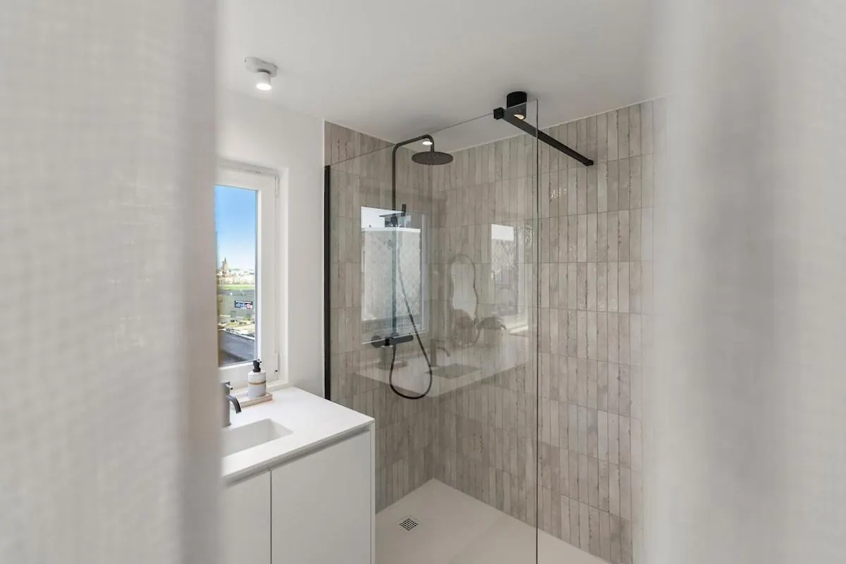 Trendy Studio With Seaside Patio Οστένδη