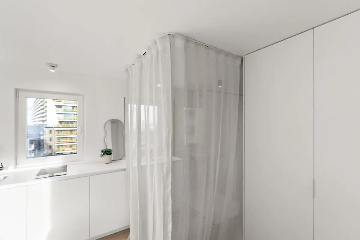 Trendy Studio With Seaside Patio Οστένδη